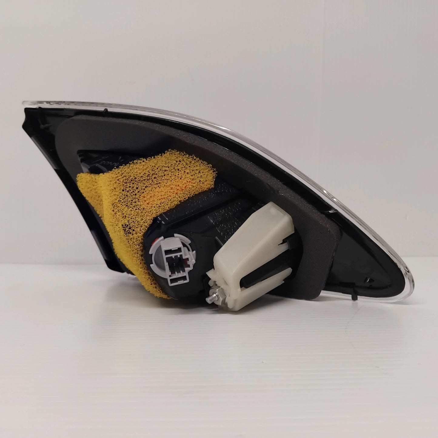 Genuine Right Lamp Trunk Lamp - Mazda 3 2009-2011 | BBP2513F0E