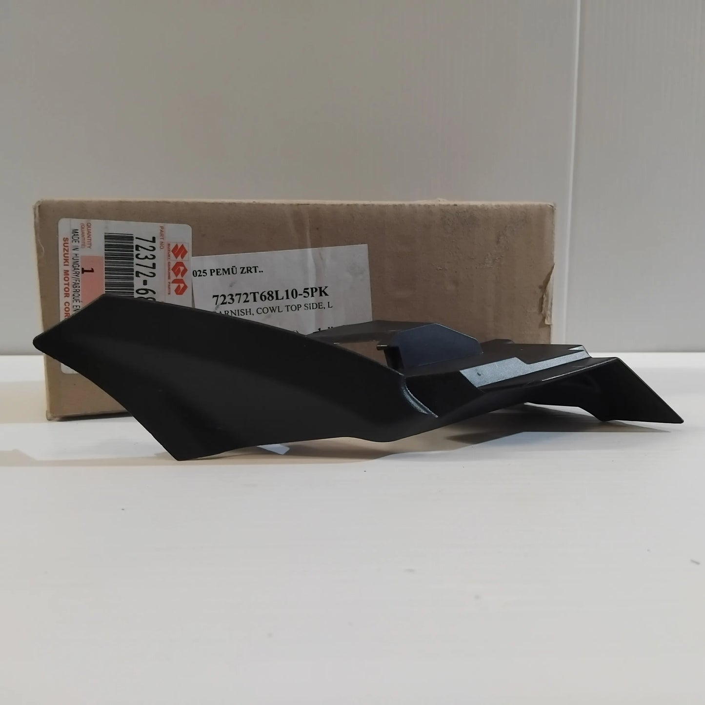 Genuine Suzuki Garnish Cowl Top Side | 72372-68L10-5PK