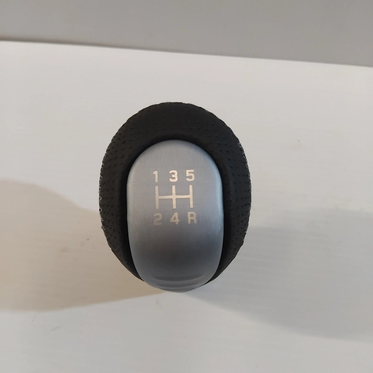 Genuine Leather Gear Knob (5 Speed) - Suzuki Vitara - Black And Blue | 990E0-54P36-BLU
