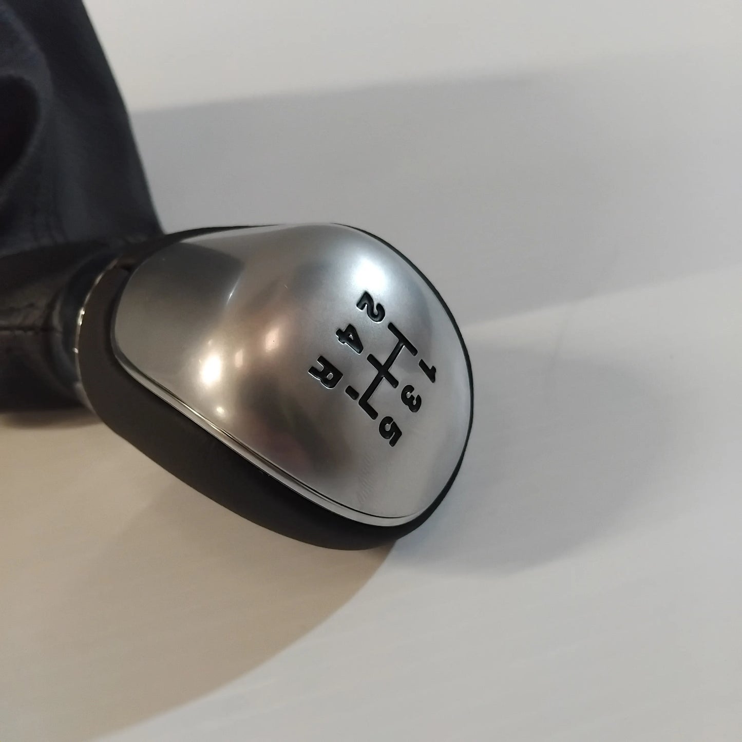 Genuine Gear Knob and Gaiter - Satin Chrome - Ford Fiesta 2013-2019 | 2032472