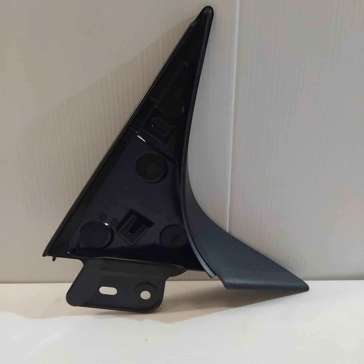 Genuine Spoiler Left Corner Trim - Mazda CX-5 2011-2012 | KD53519C1A