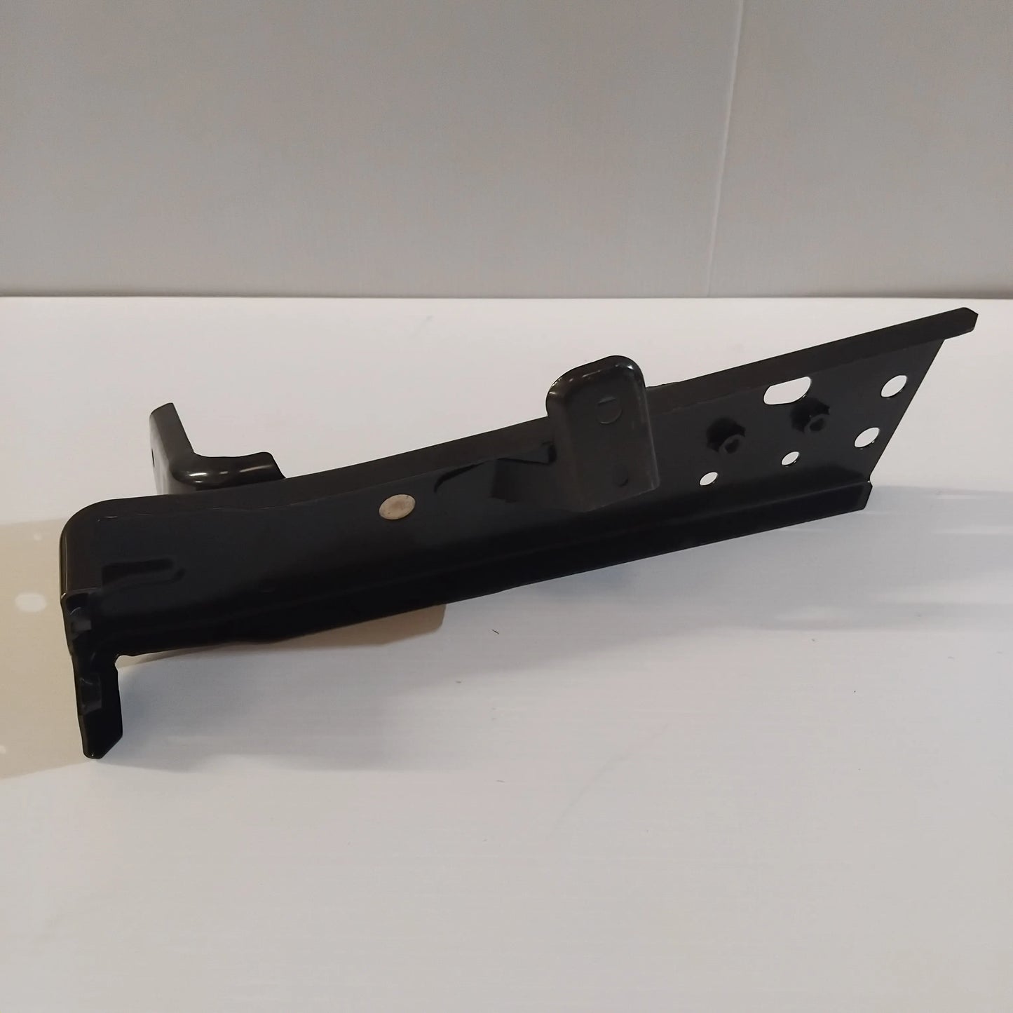 Genuine Front Right Fender Stay - Mazda 6 2012-2016 | GHY95210YD