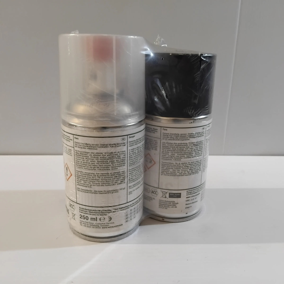 Genuine Volvo Spray Paint | 31424061