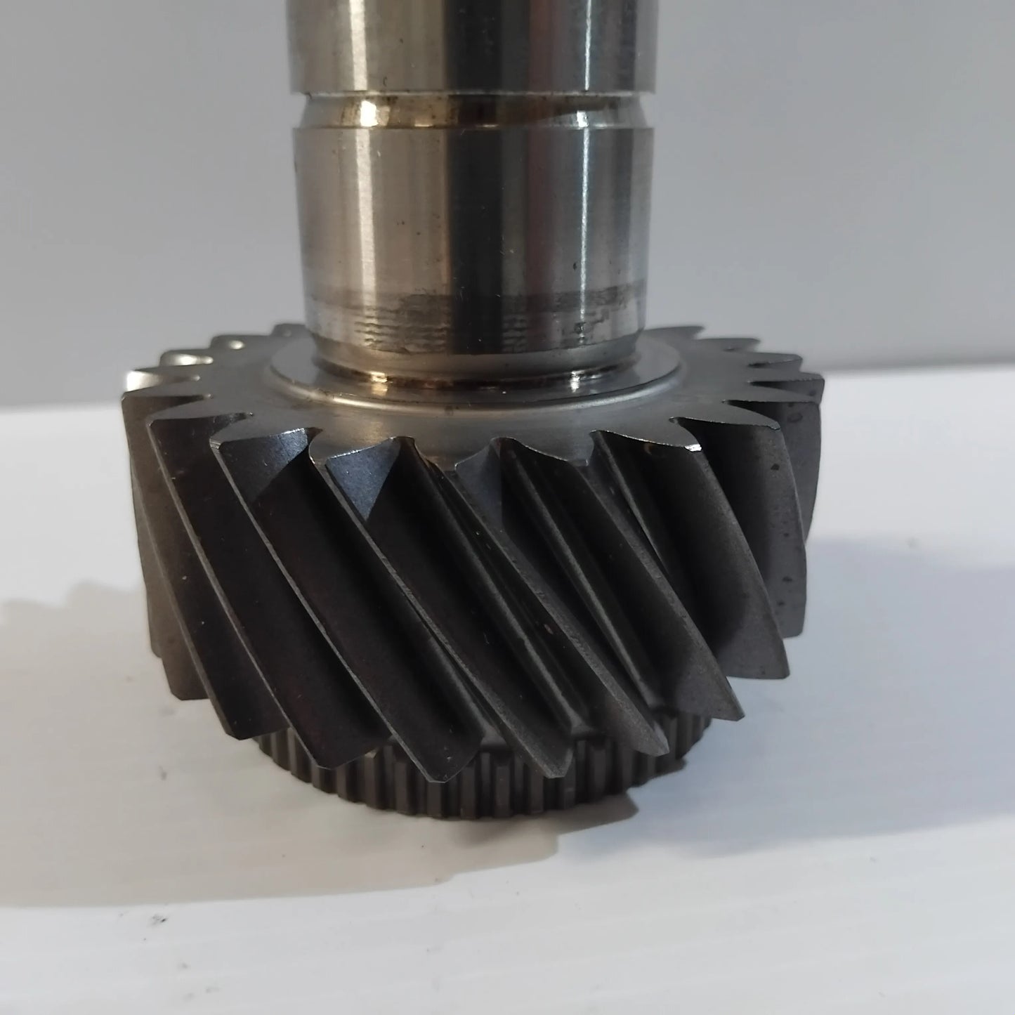Genuine Input Shaft - Ford Transit 2016- 6-Speed Manual 2.2 | 2076558
