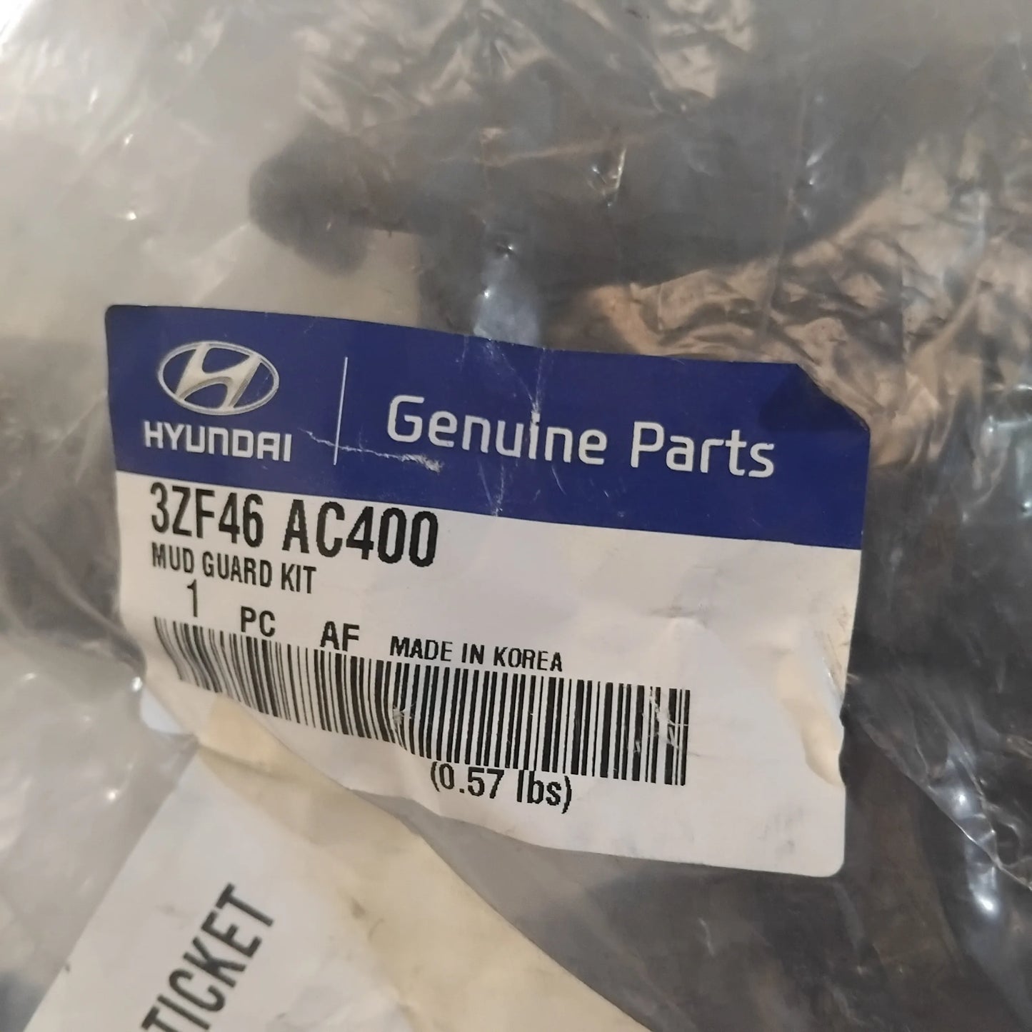 Genuine Hyundai Mud Guard Kit | 3ZF46AC400