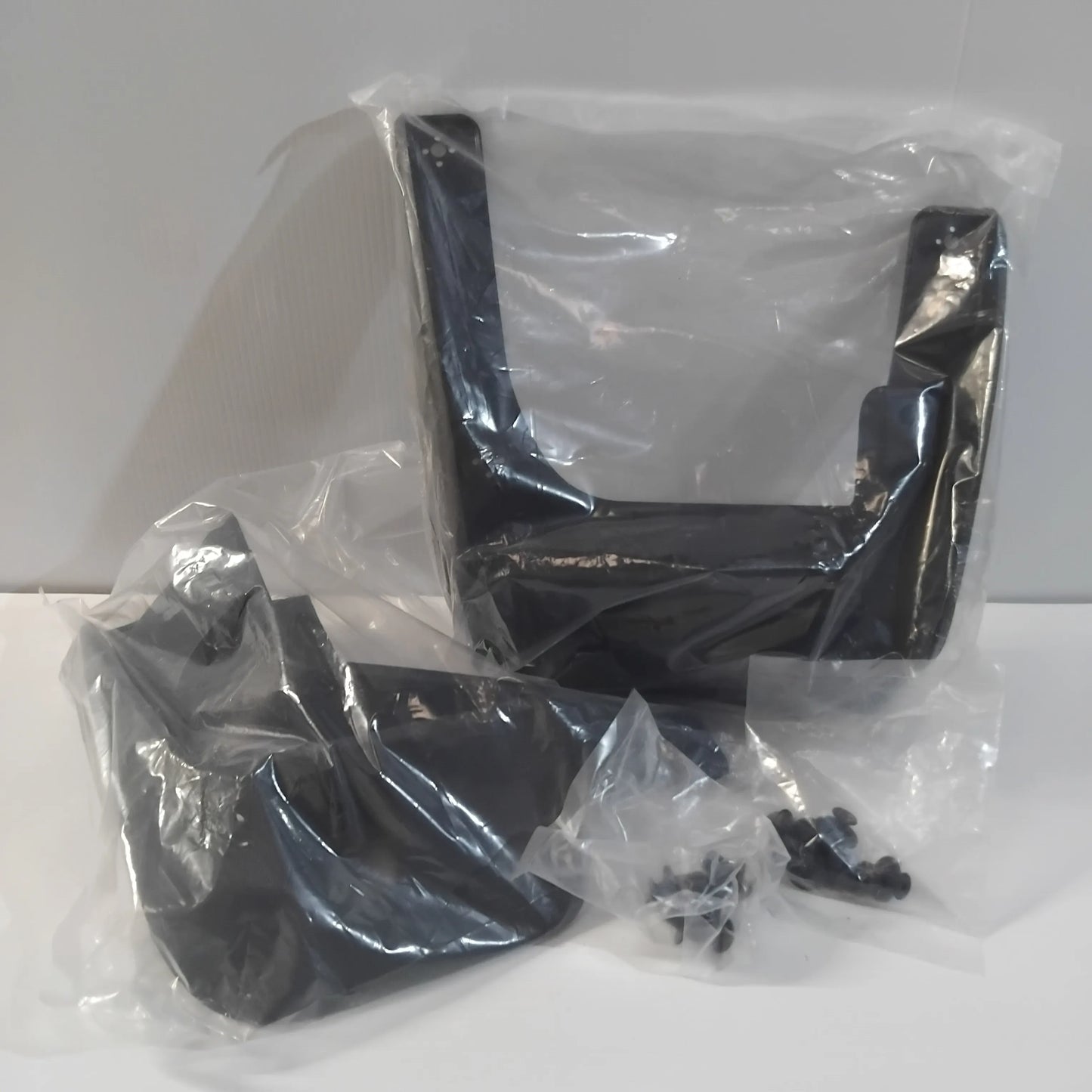 Genuine Hyundai Mud Guard Kit | 3ZF46AC400