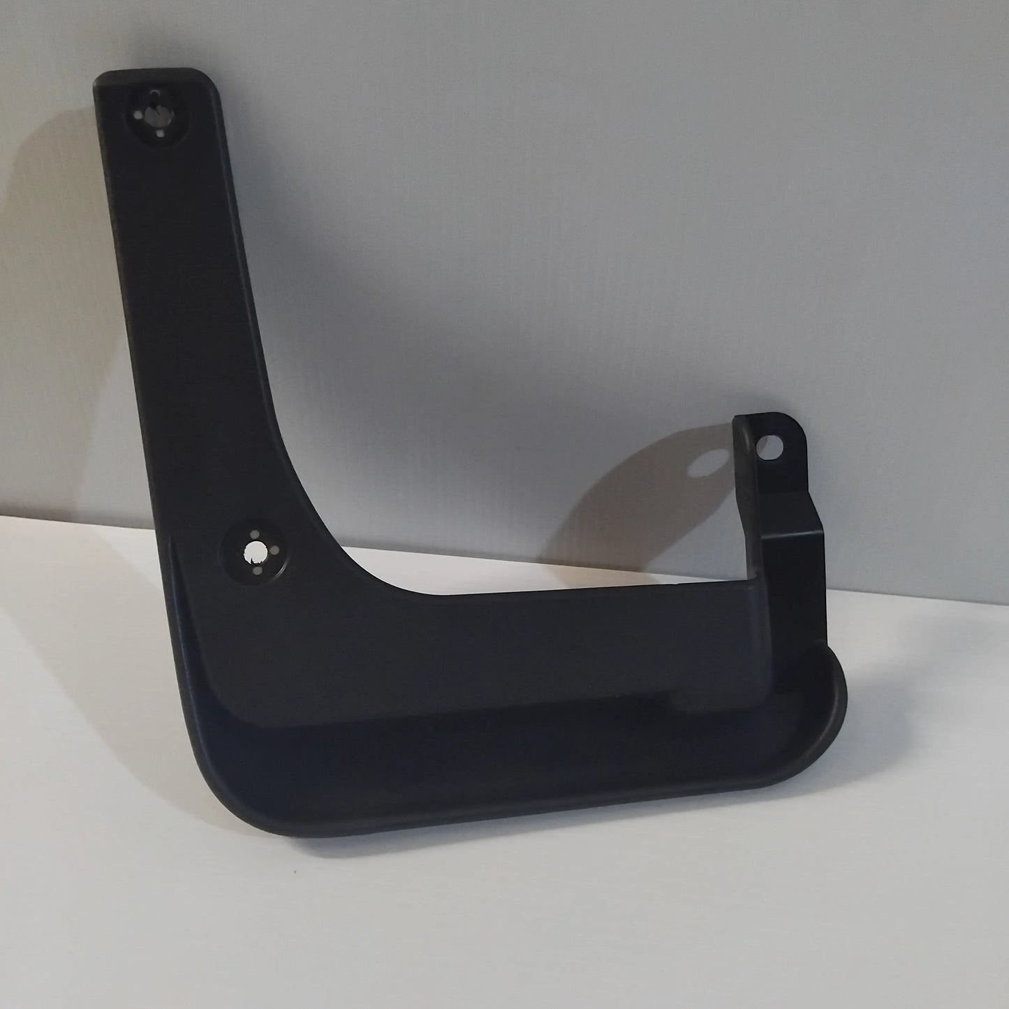Genuine Hyundai Mud Guard Kit | 3ZF46AC400