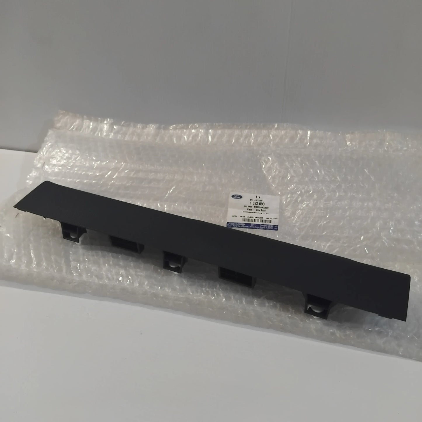 Genuine Front Left Door Scuff Plate - Ford Fiesta 2013-2019 | 1892093