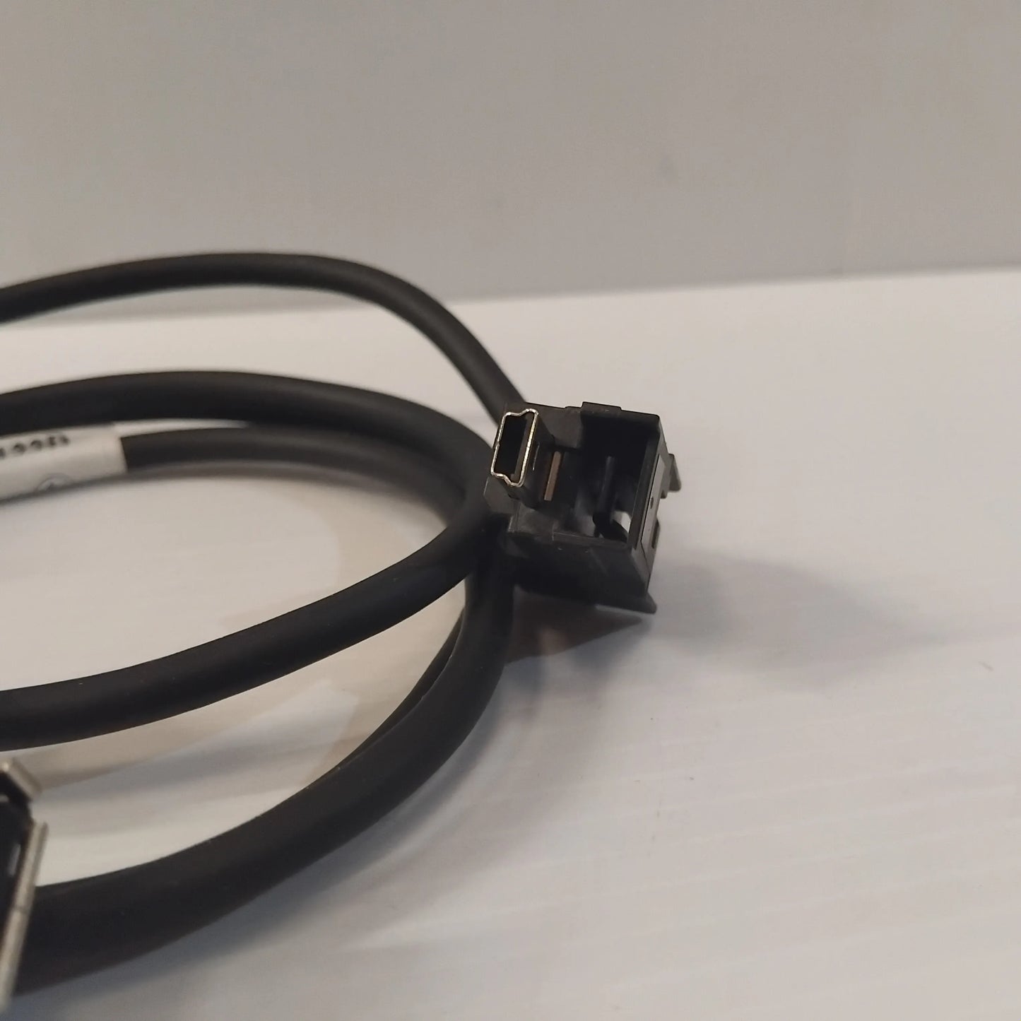 Genuine Centre Console USB Cable - Ford Focus 2011-2015 | 1820616