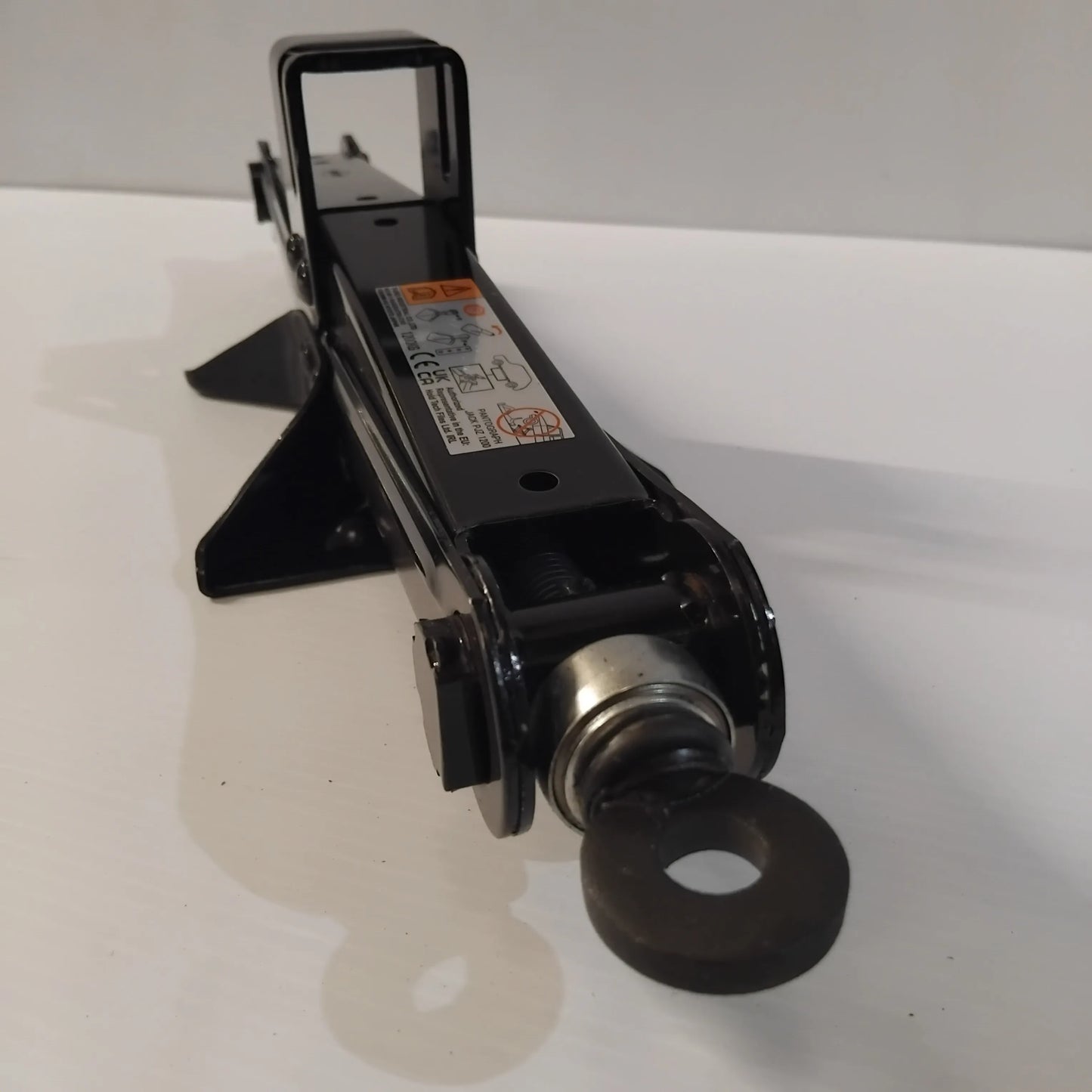 Genuine Lifting Car Jack - Mazda CX-5 / CX-9 2020-2021 | LC6237790E