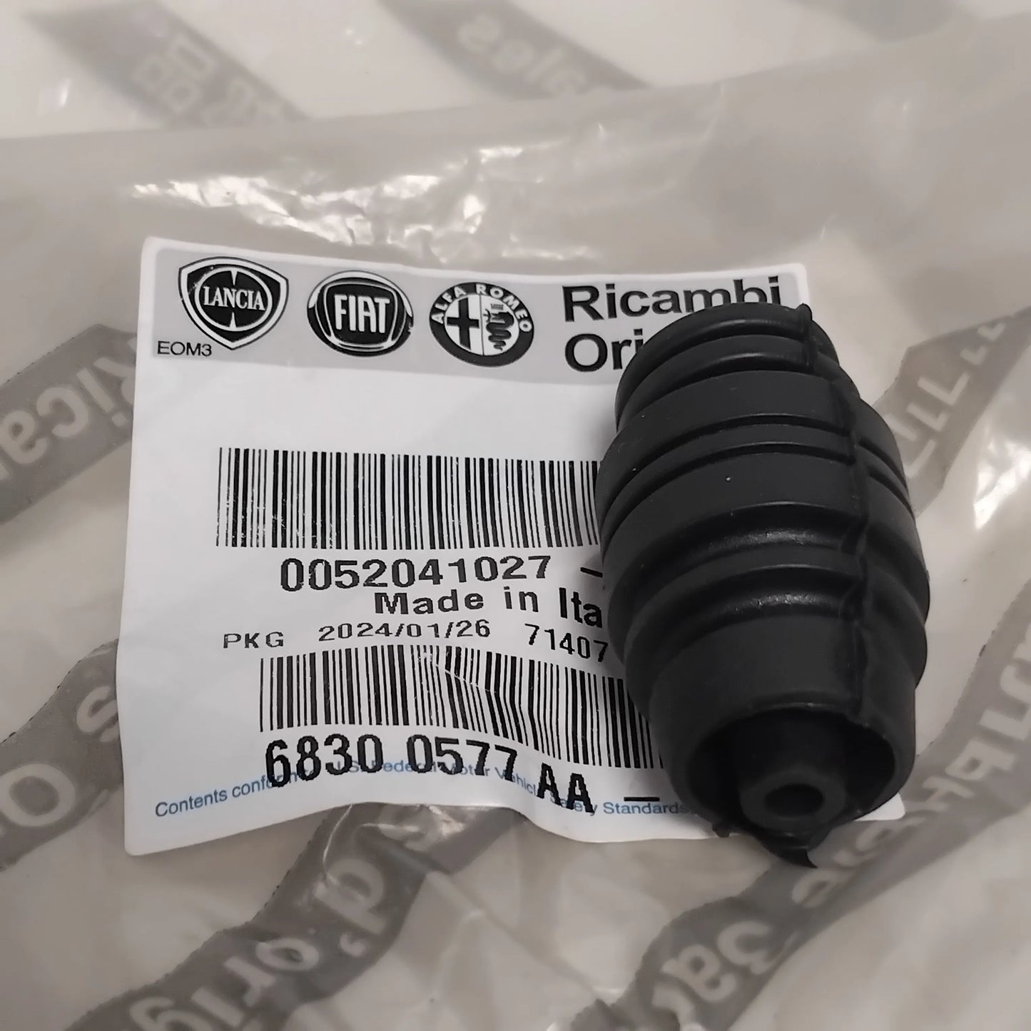 Genuine Tailgate Rubber Pad - Fiat 500X / Alfa Romeo Stelvio | 52041027