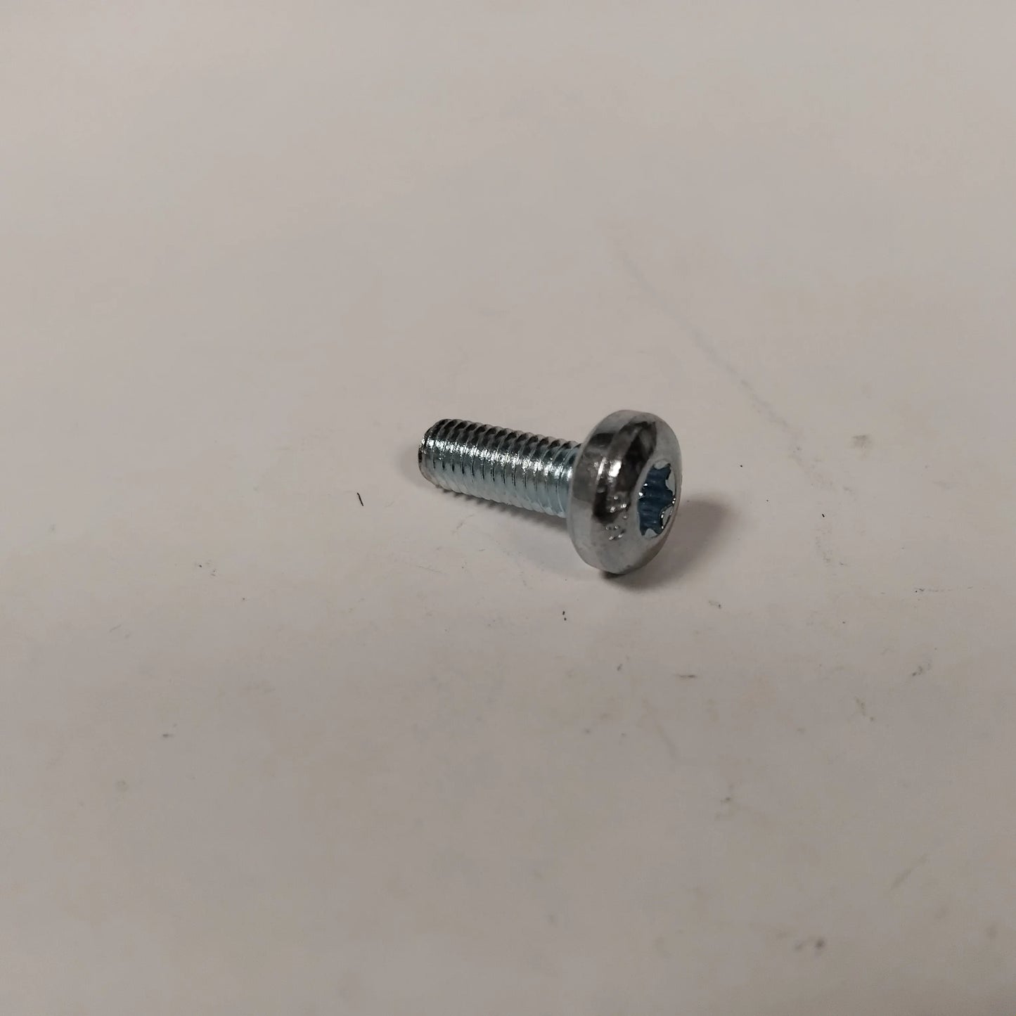 Genuine Vauxhall Screw | 55588147