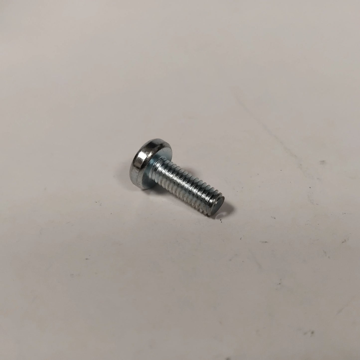 Genuine Vauxhall Screw | 55588147