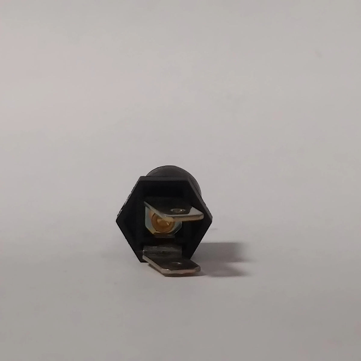 Genuine Volvo Gcp Bulb Socket | 03345719