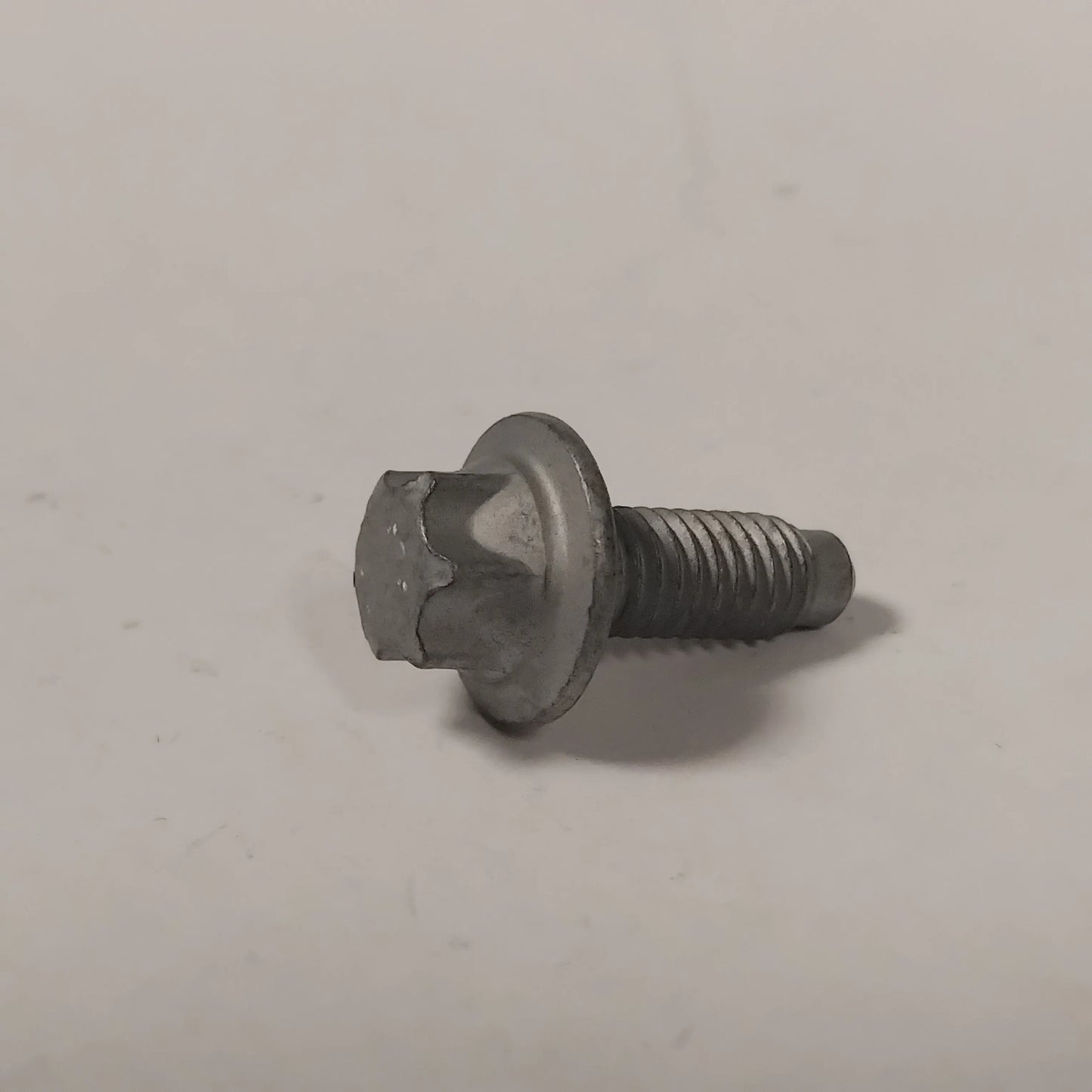 Genuine Fiat Screw | 811900001