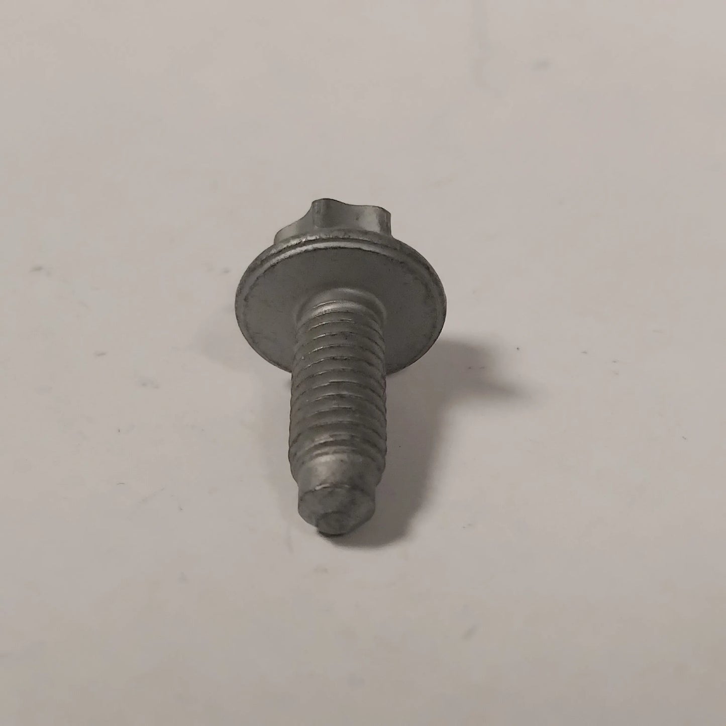 Genuine Fiat Screw | 811900001