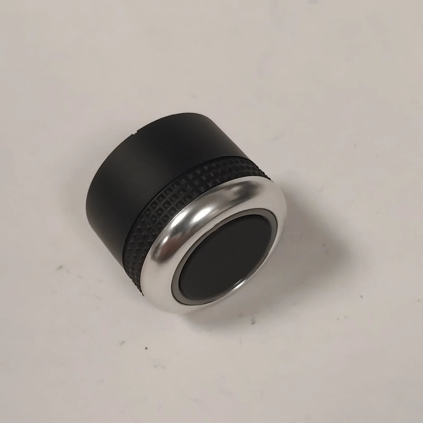 Genuine Hyundai Knob-Volume | 96173A6700GU