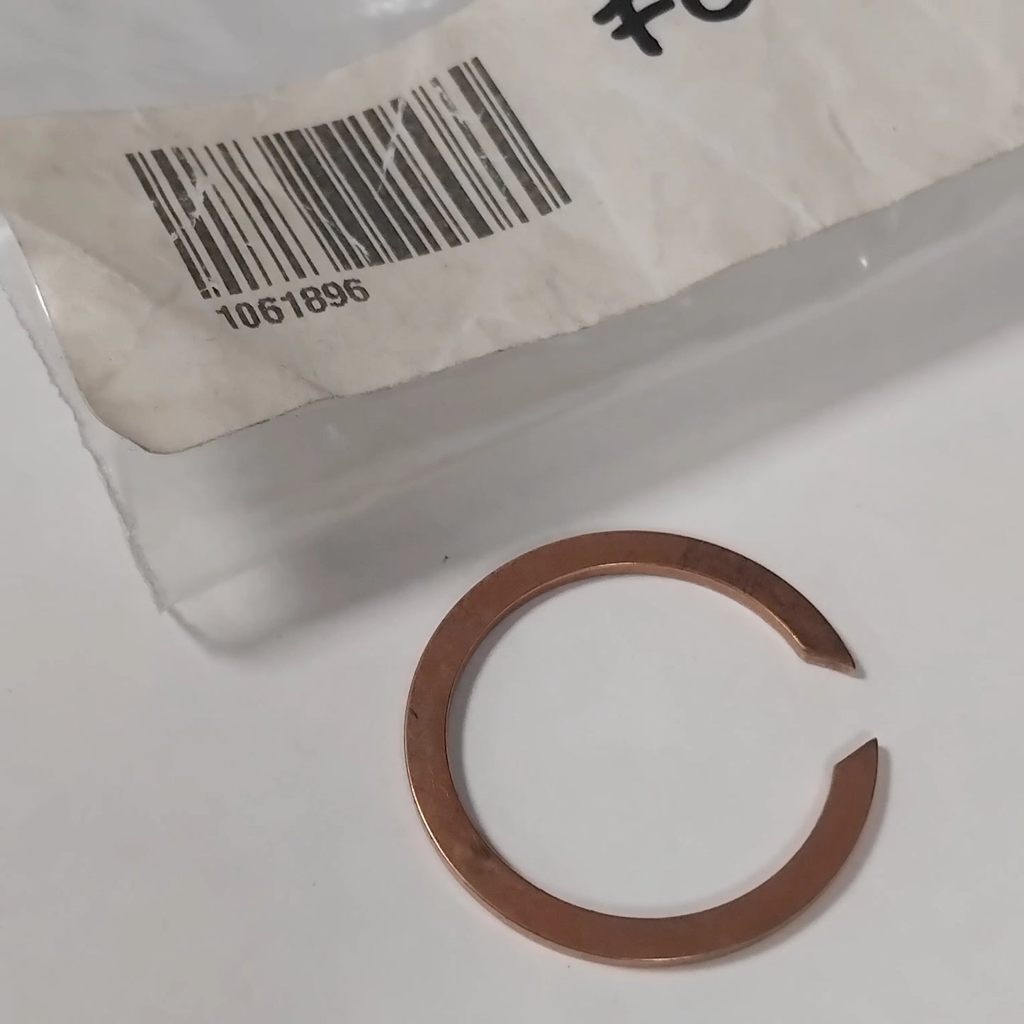 1x Genuine 20.7mm Driveshaft Ring - Ford Focus 1998-2005 | 1061896
