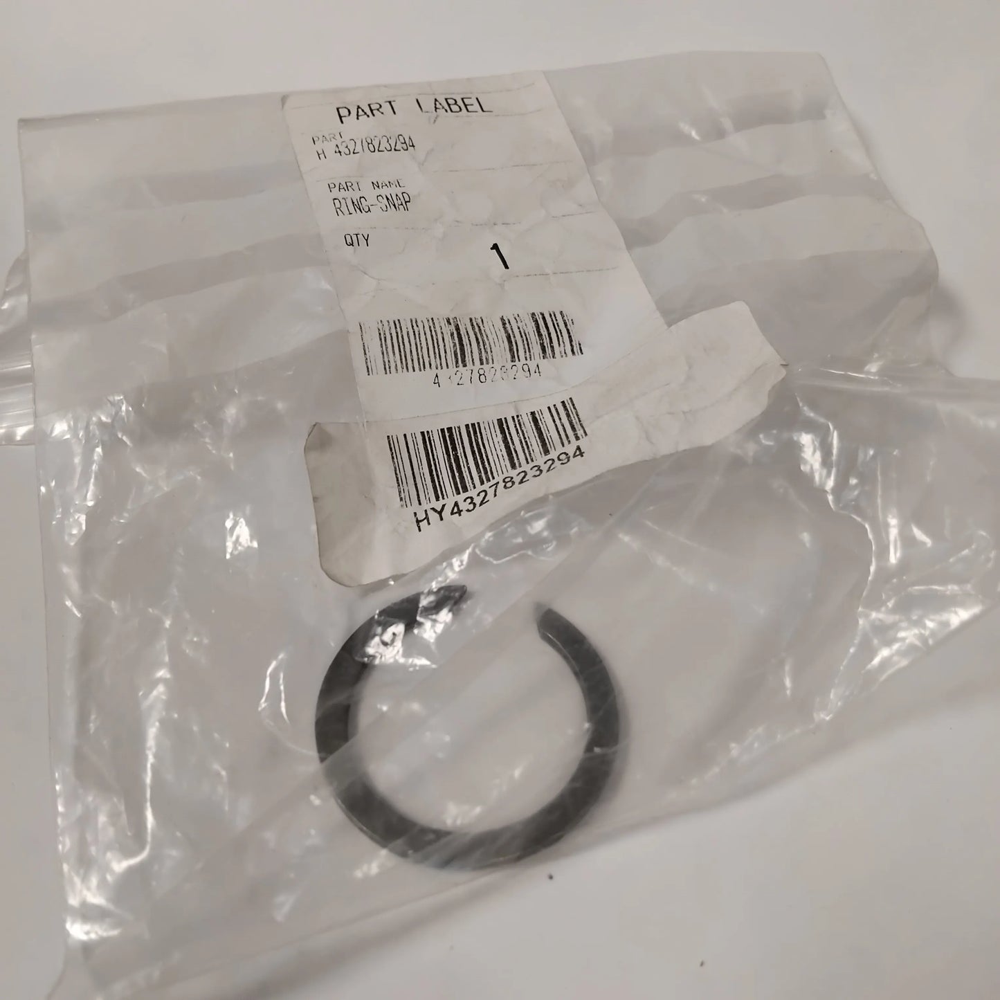Genuine Hyundai Ring-Snap | 4327823294