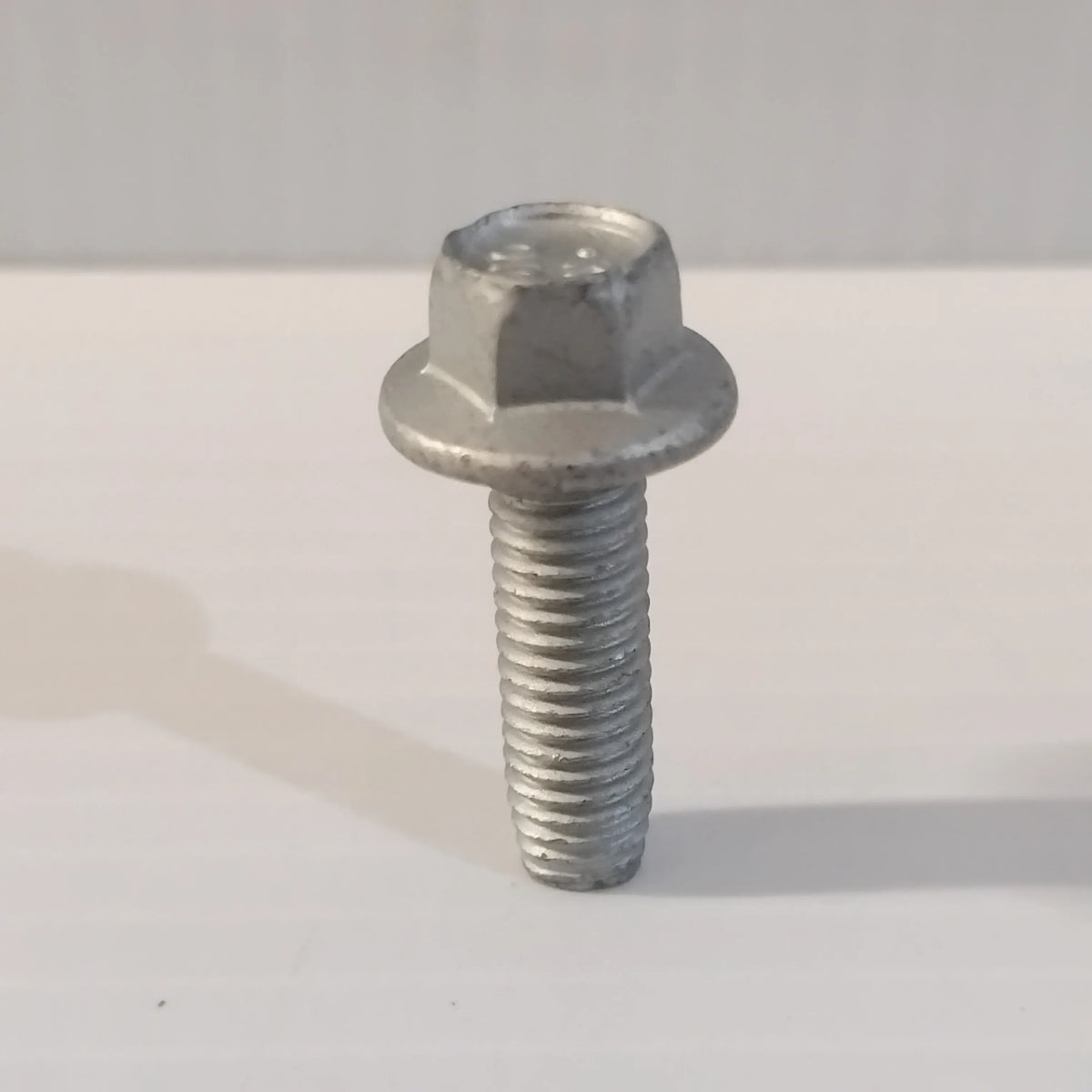 Genuine Ford Screw | 1472747