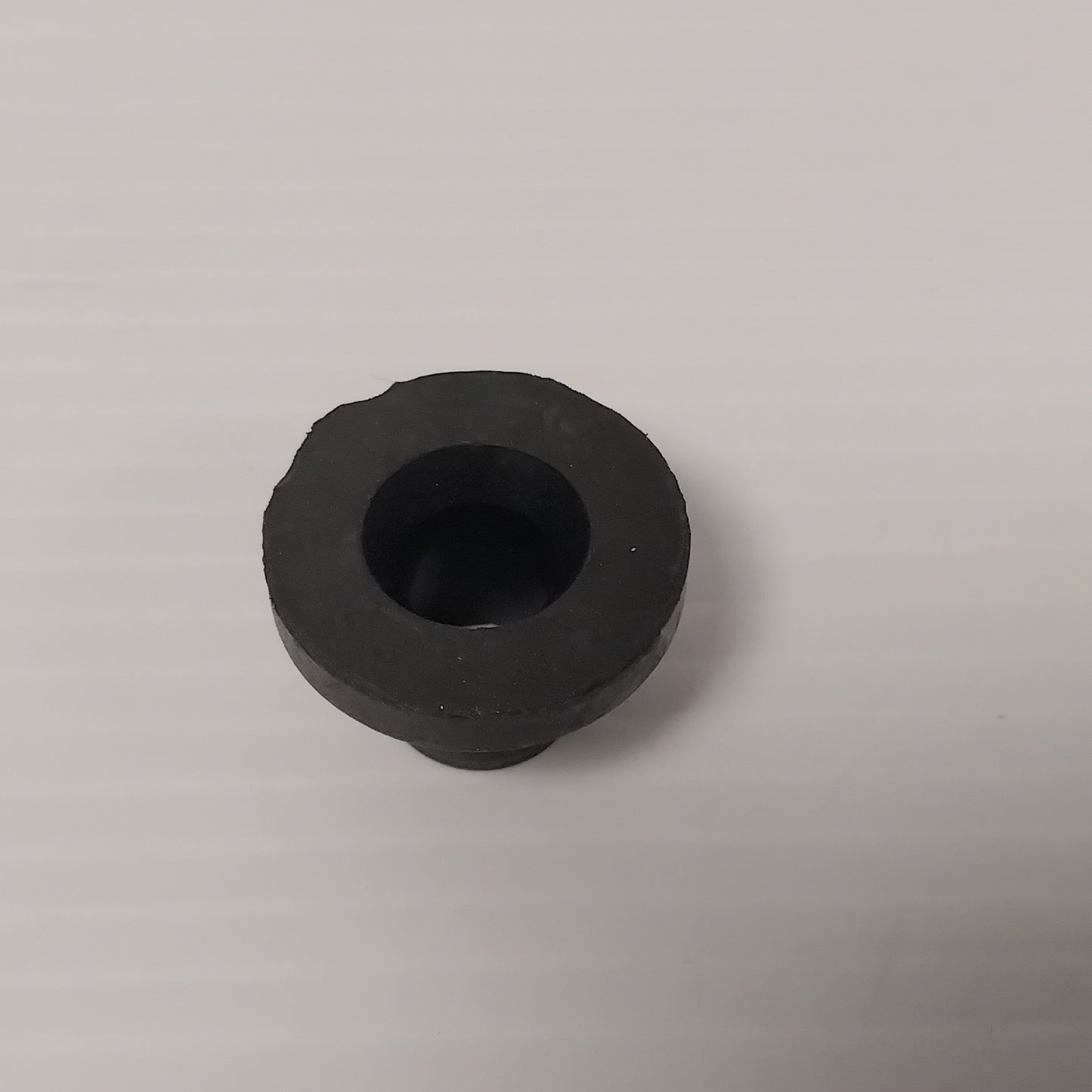 Genuine Renault Bush Bodywork R21 | 77 03 073 222