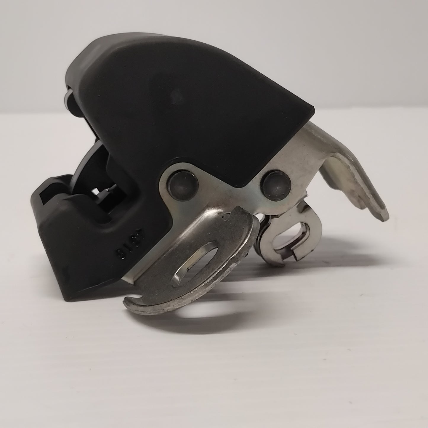 Genuine Renault Lock Rear Door M2 | 77 00 351 415