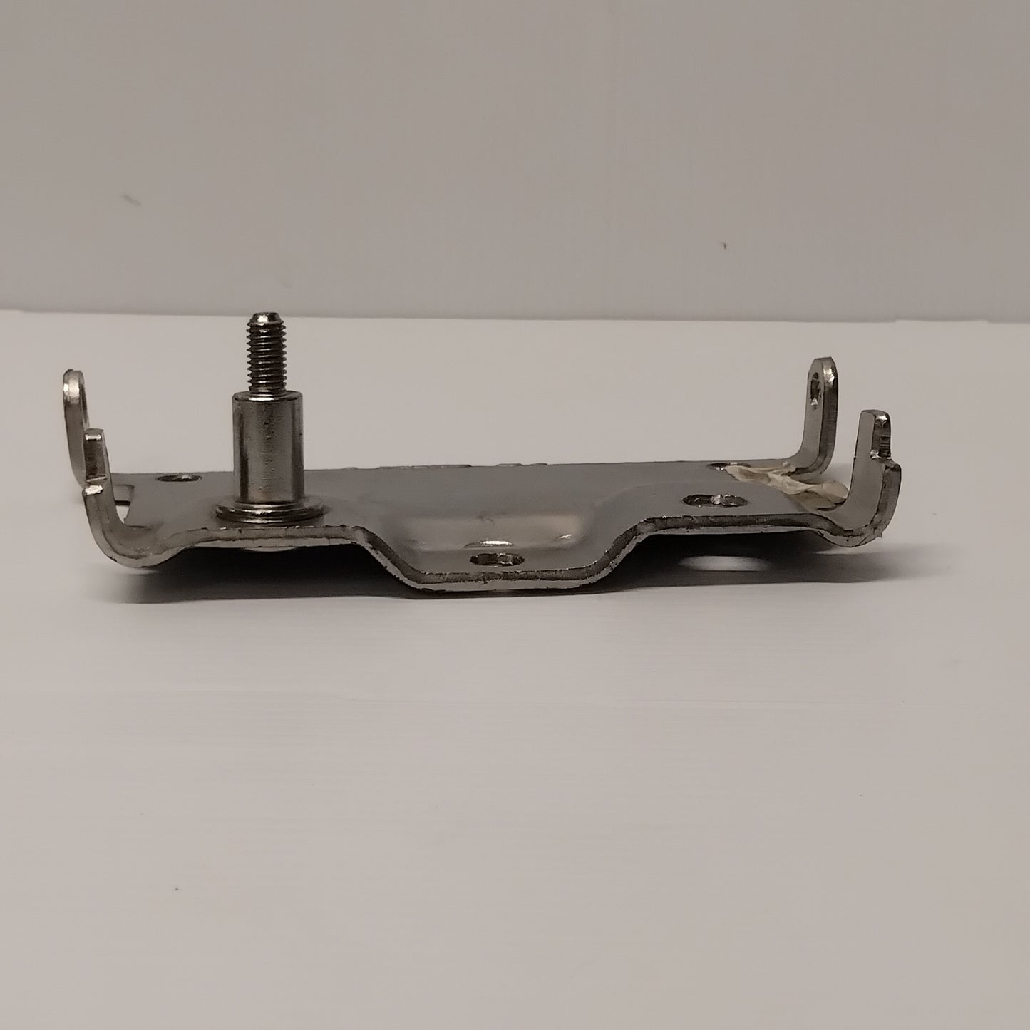 Genuine Handbrake Cable Bracket - Peugeot Boxer RHD | 476513