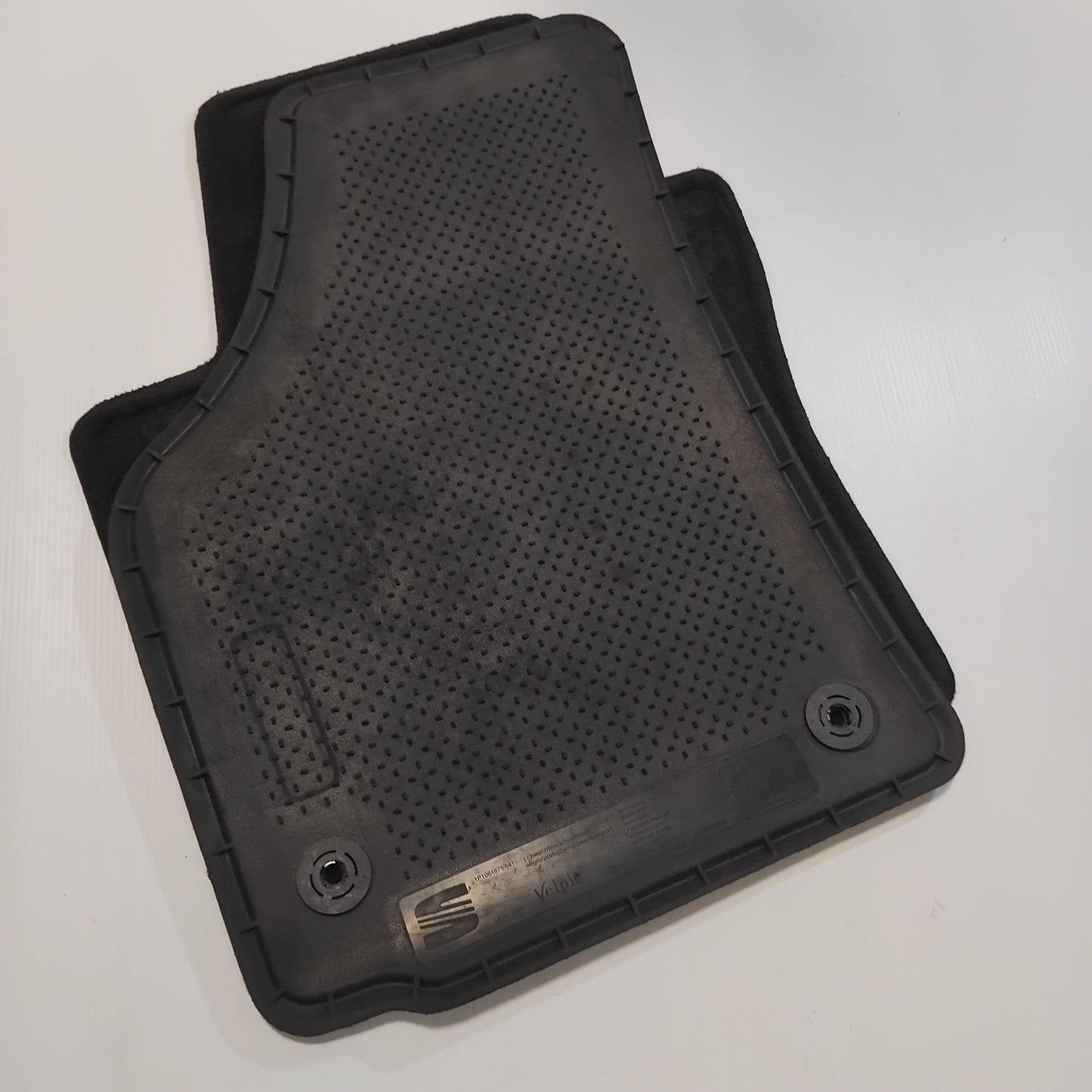 Genuine SEAT Foot Mat | 1P1061675041