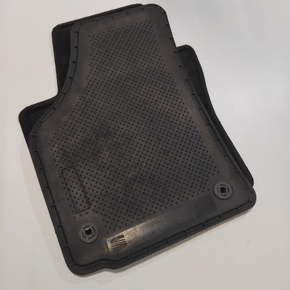 Genuine SEAT Foot Mat | 1P1061675041