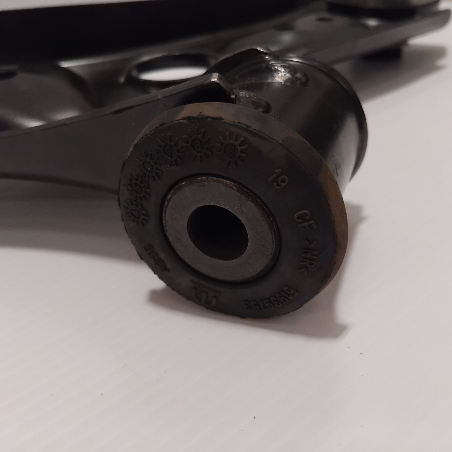 Genuine Fiat Swinging Arm | 50521046