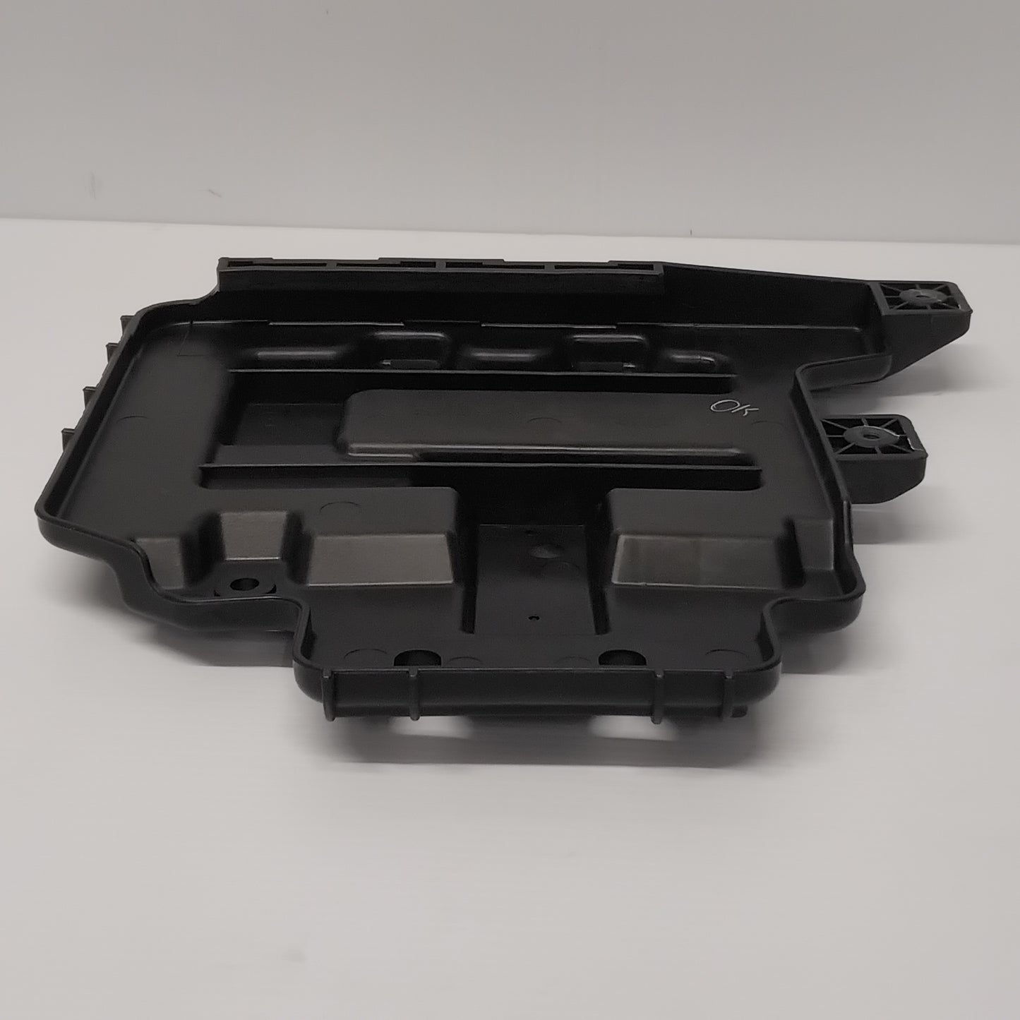 Genuine Hyundai Tray Assy-Battery | 371501J450