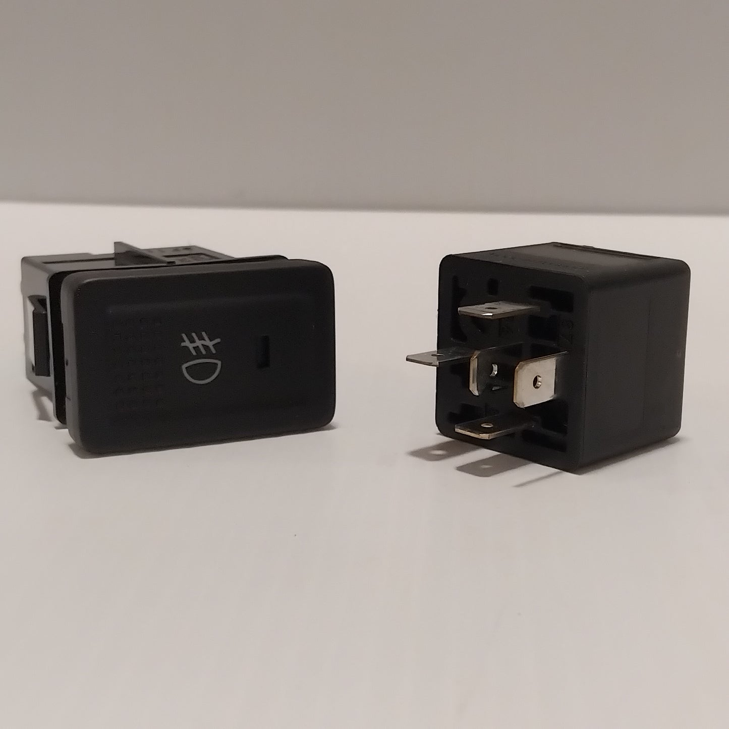 Genuine Suzuki Fog Lamp Kit Sx4 | 990E0-80J21-000