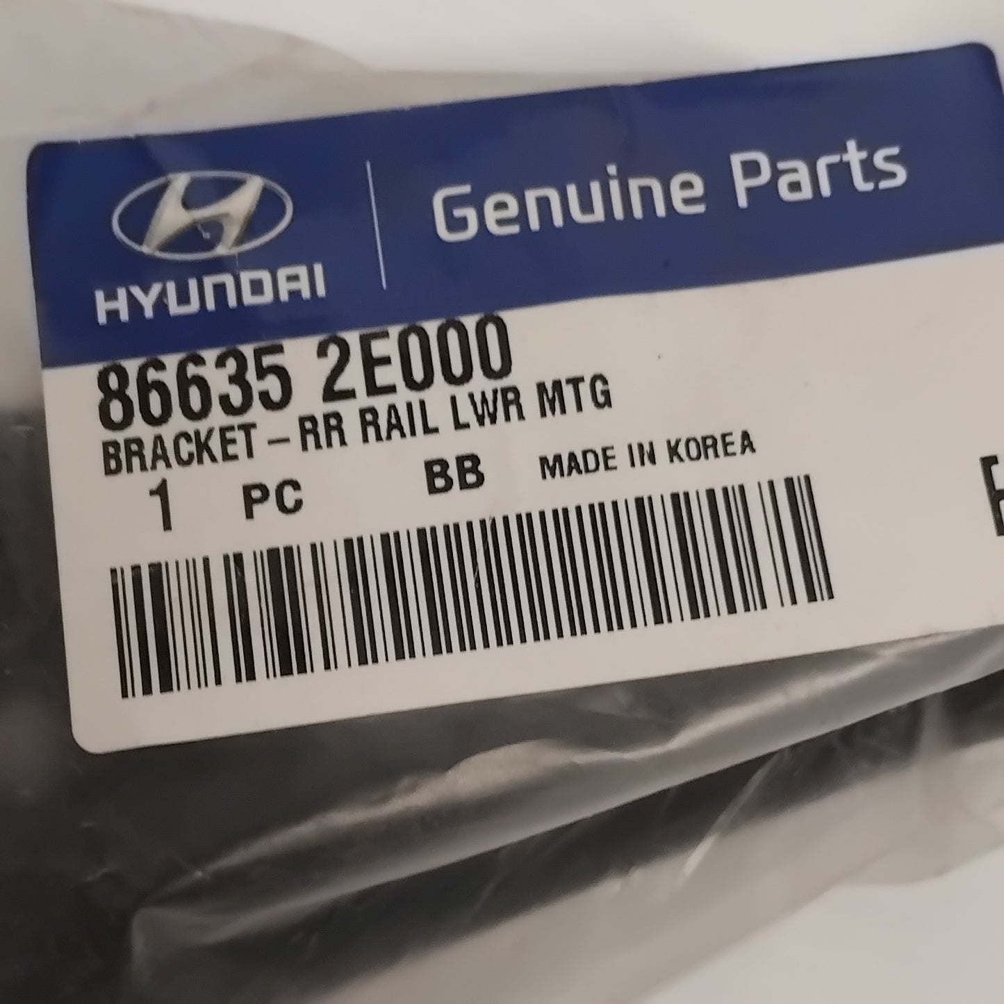 Genuine Hyundai Bracket-Rr Rail Lwr | 866352E000