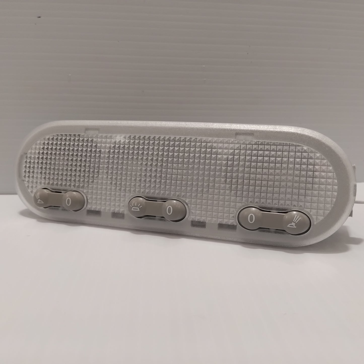 Genuine Renault Rooflight | 82 00 073 234