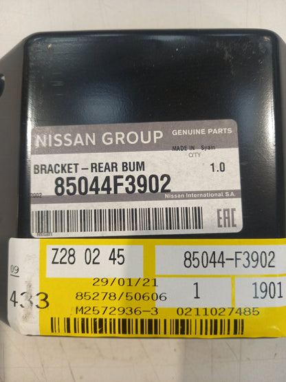 Genuine Nissan Bracket | 85044F3902