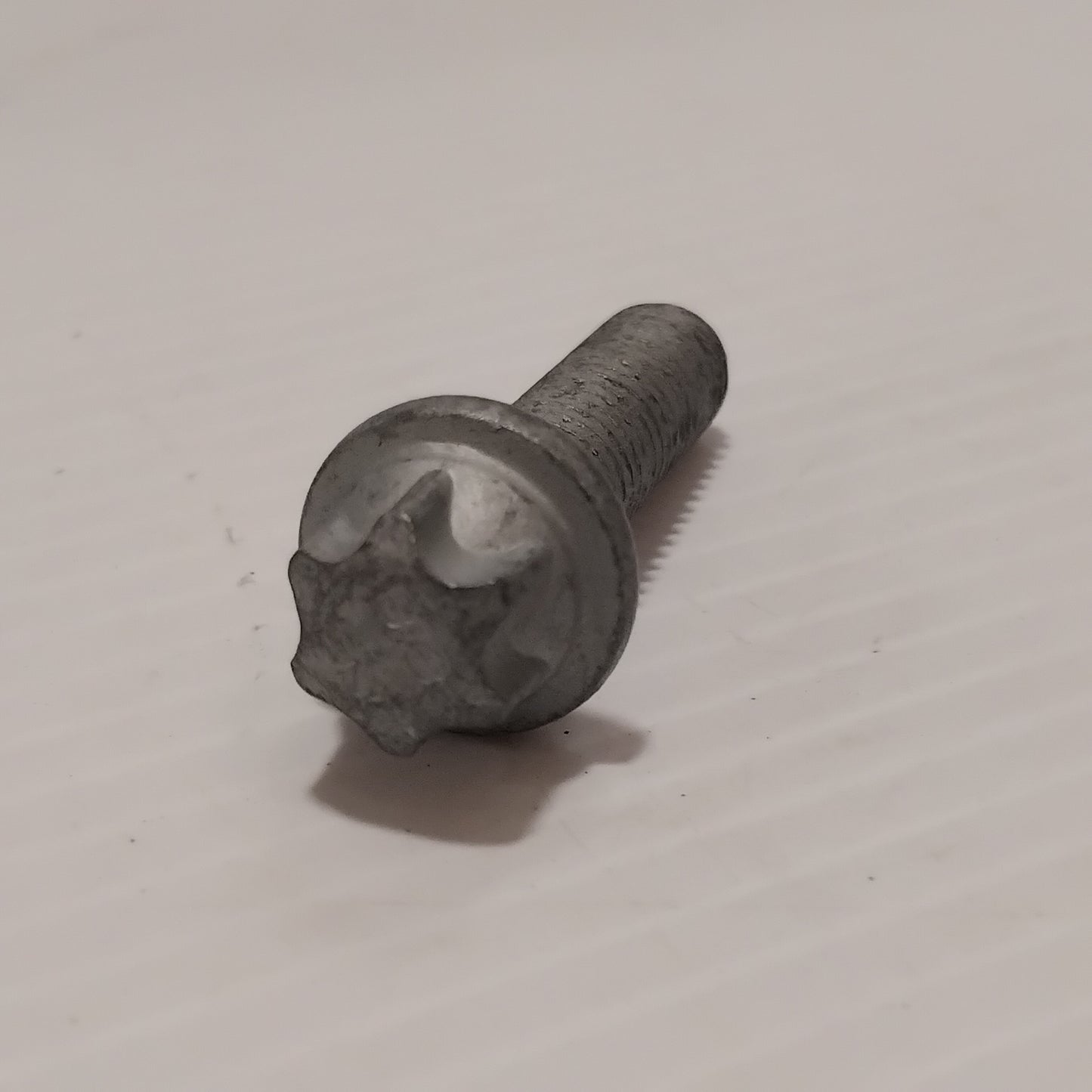 Genuine Vauxhall Screw | 11097431