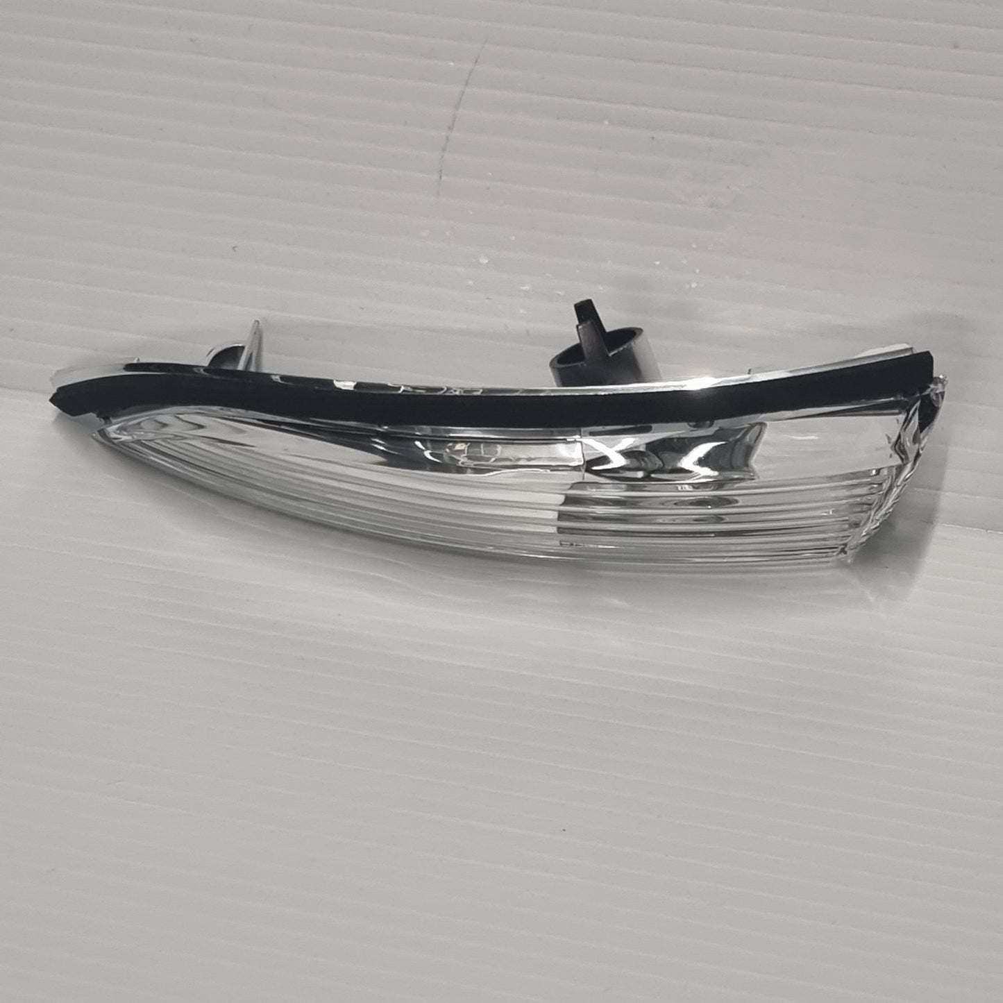 Genuine Left Wing Mirror Indicator - Ford B-Max / Fiesta | 1748313