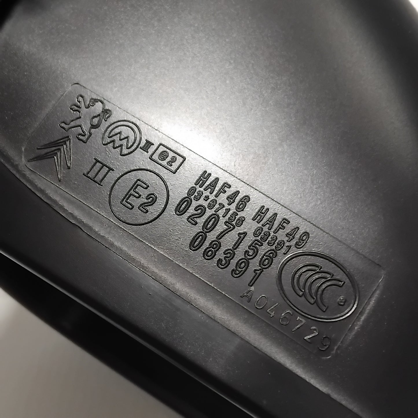 Genuine Peugeot Ext View Mirror | 8154AV