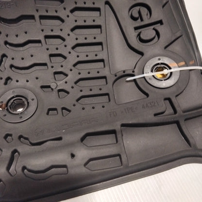 Genuine Jeep Mat | K82213861