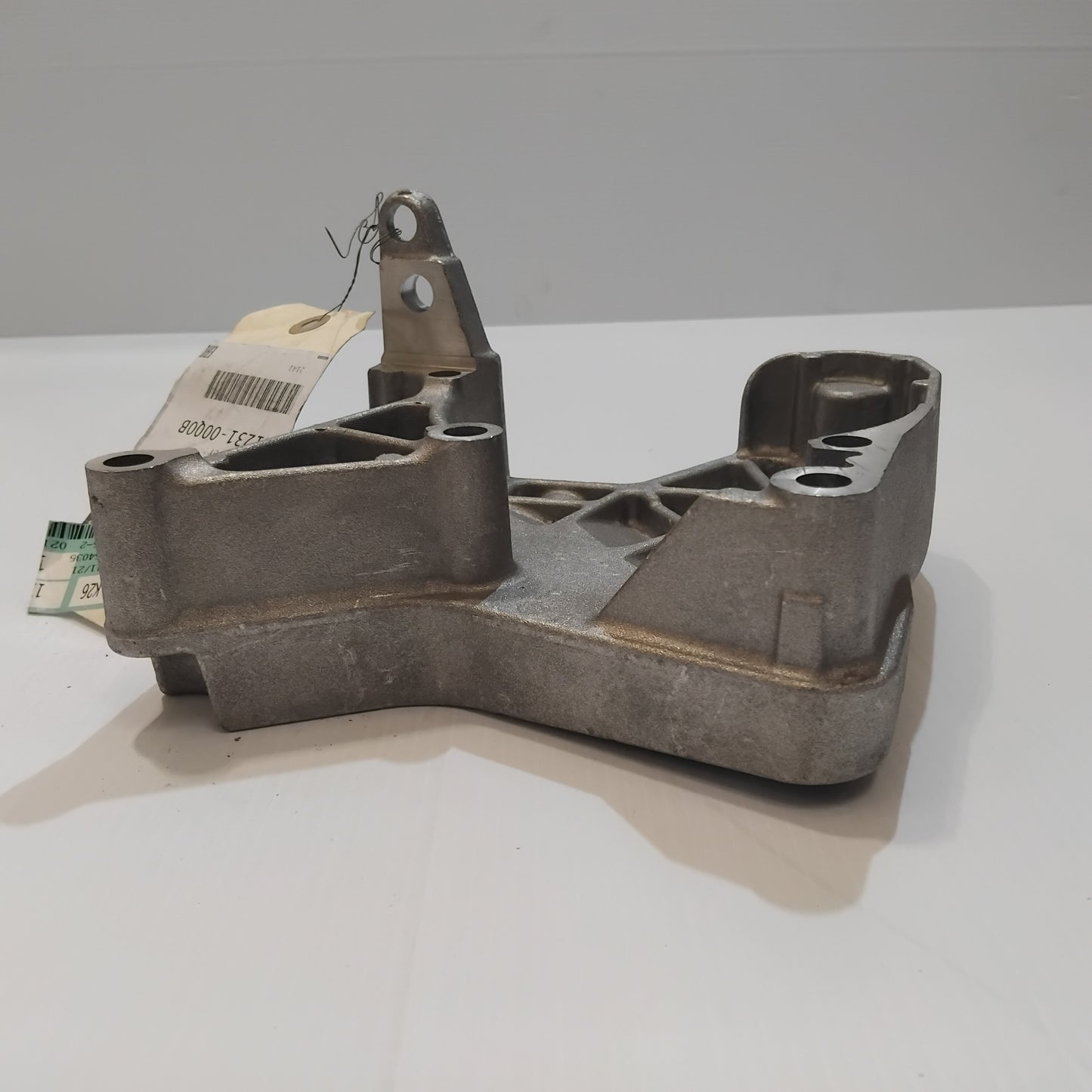 Genuine Nissan Bracket-Engine | 1123100Q0B