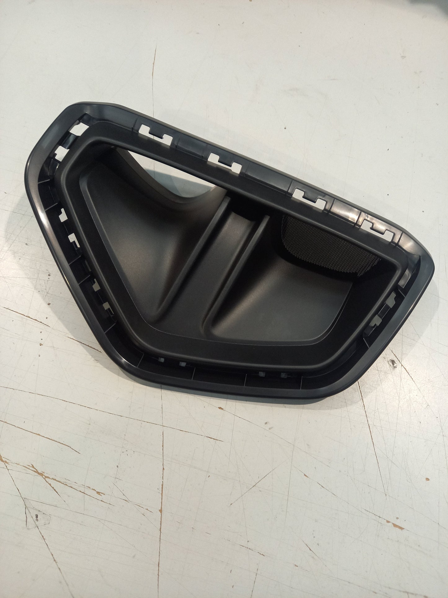 Genuine Kia Cover-Blanking Frt F | 86524H8400