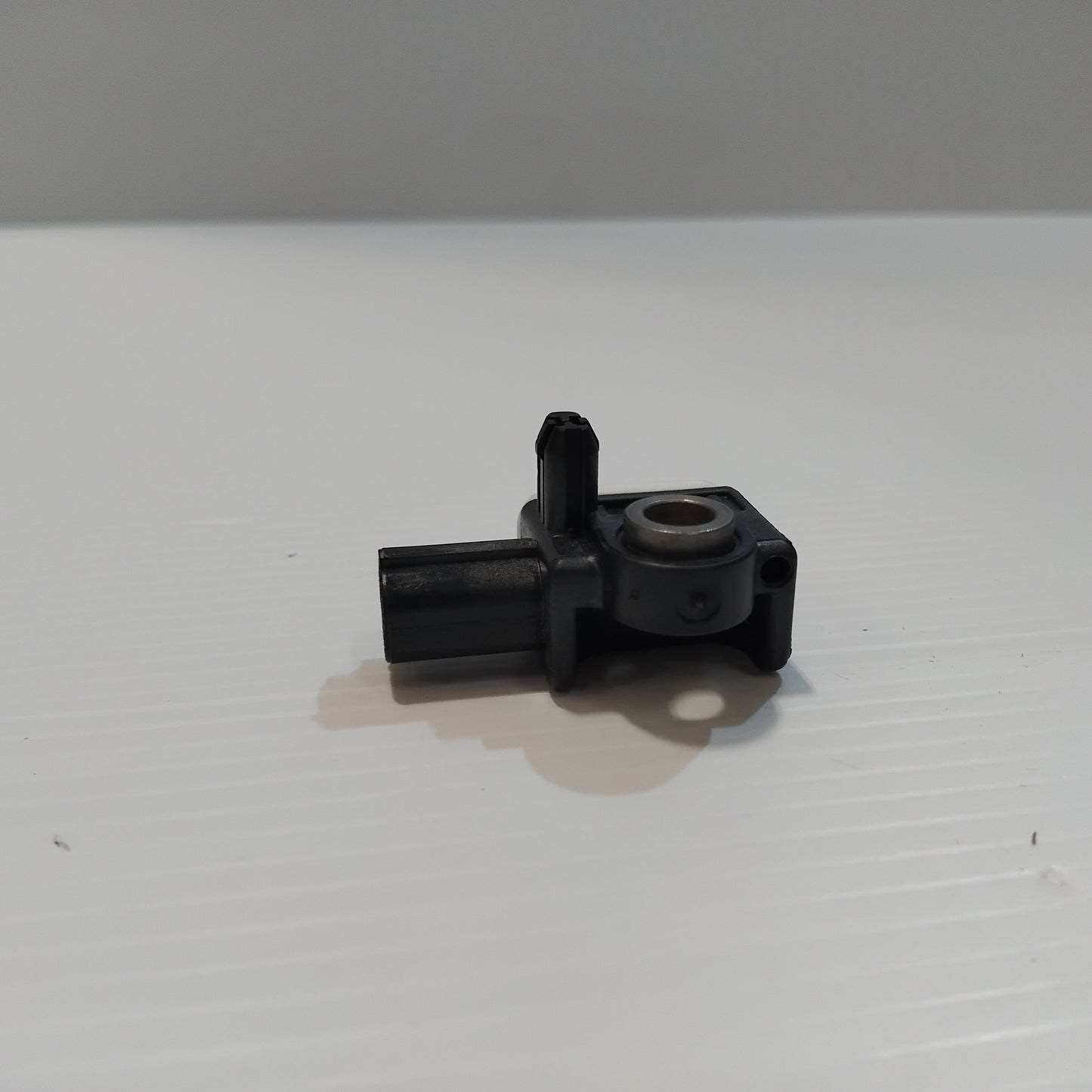 Genuine Volvo Sensor | 31334336