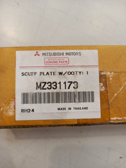 Genuine Mitsubishi Wse Stainless Entry Guards | MZ331173