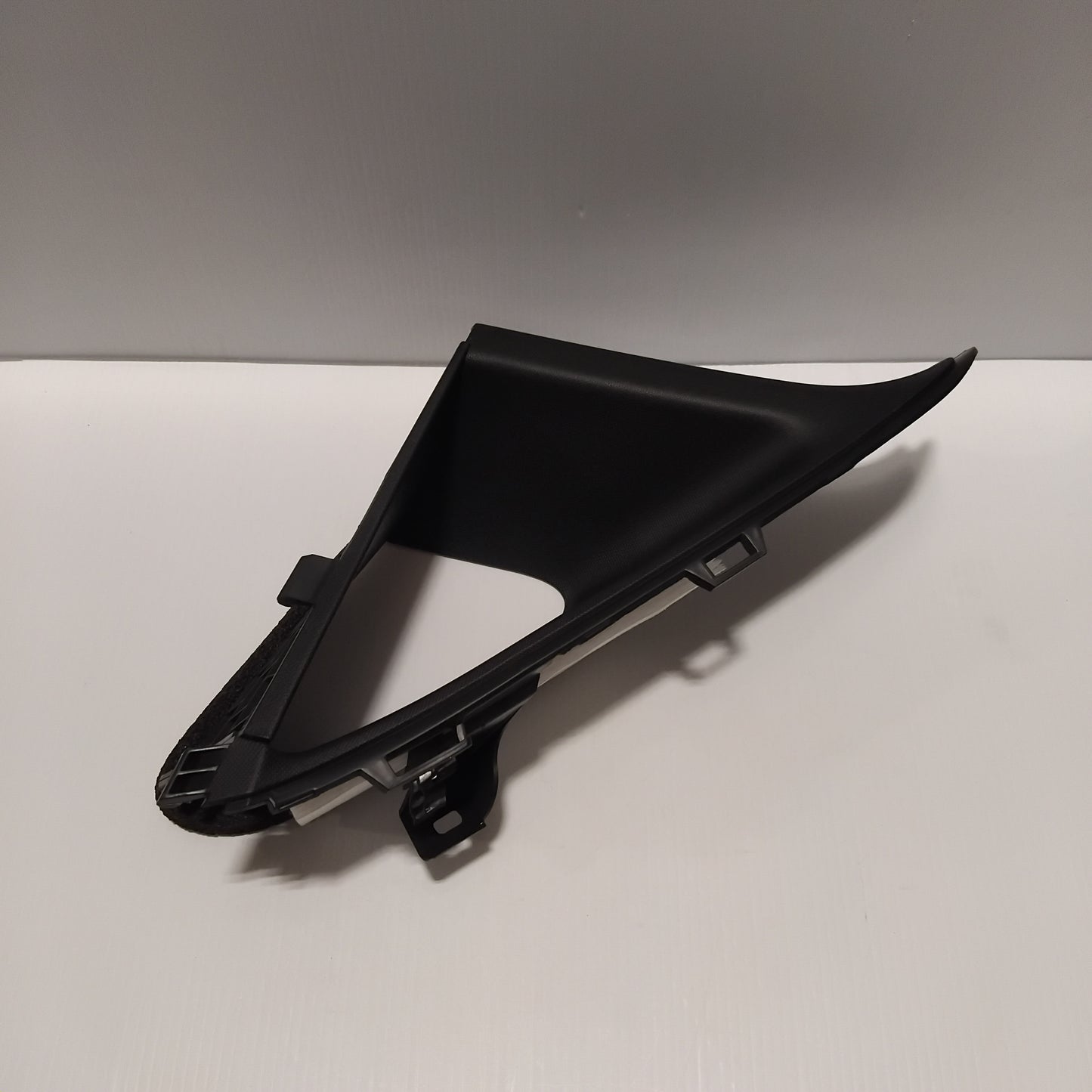 Genuine Ford Extension Assy - "A" Pillar - Front | 2095009