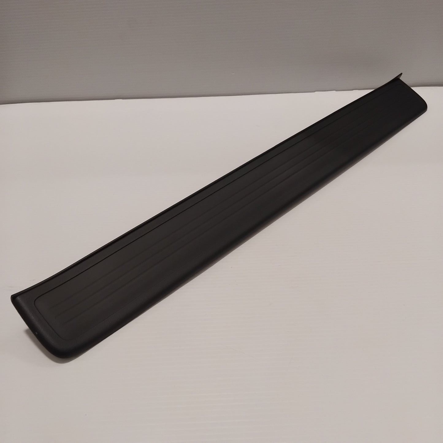 Genuine Honda Garnish, L. Fr. Side Oute | 84252SWAA01ZB