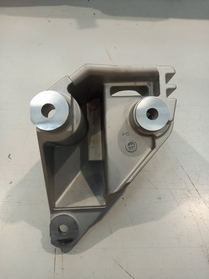 Genuine Nissan Bracket-Transmi | 113321KB0A