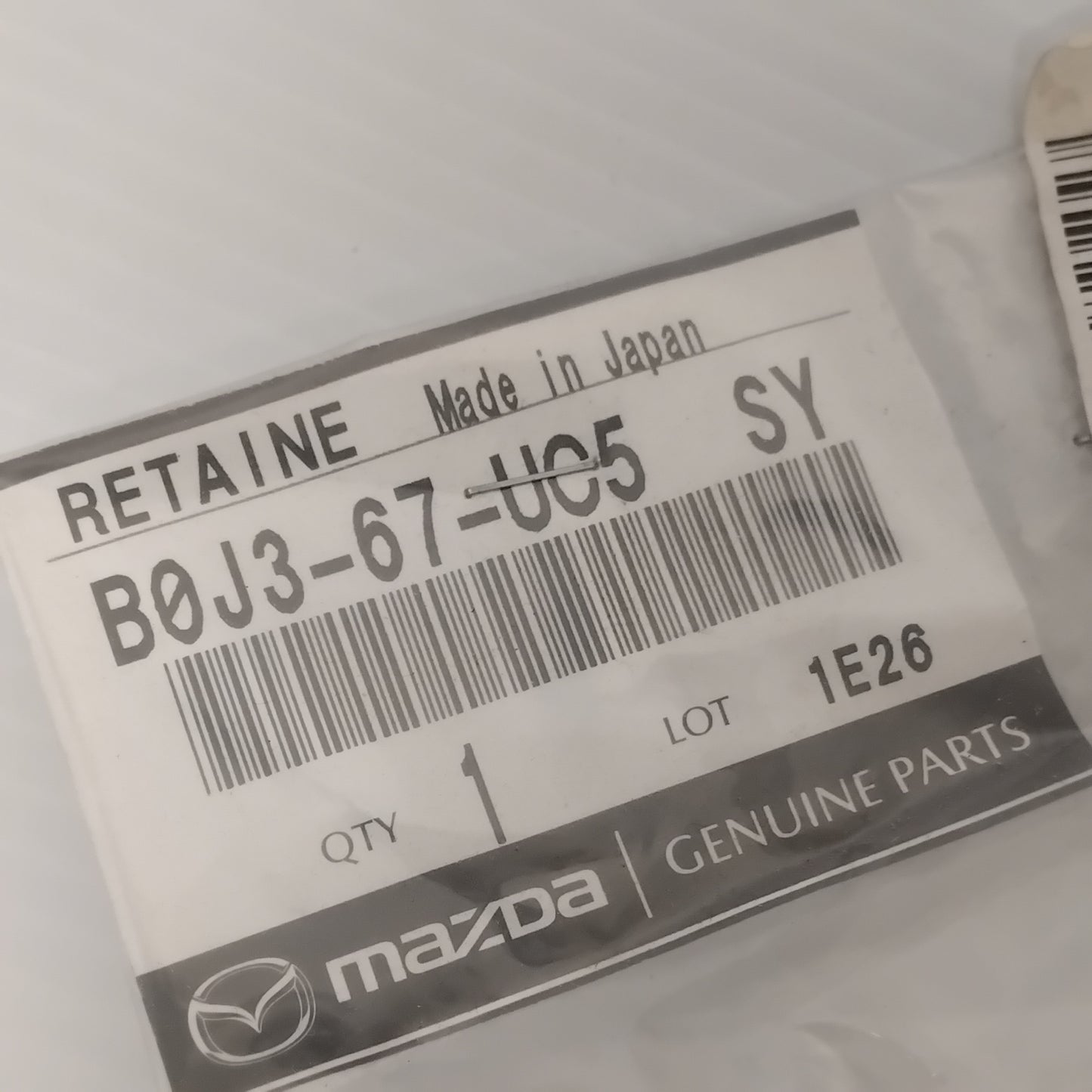 Genuine Mazda Retainer | B0J367UC5 SY