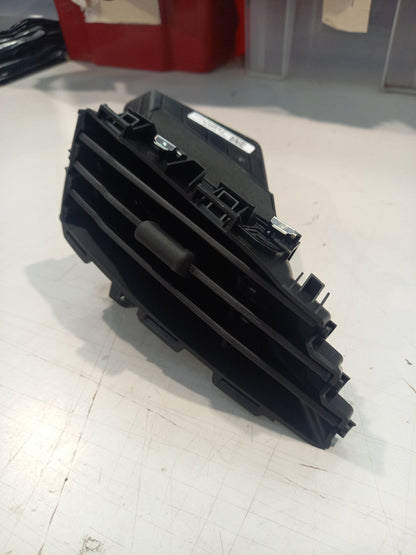 Genuine Ford Louvre Assy - Vent Air | 2375315