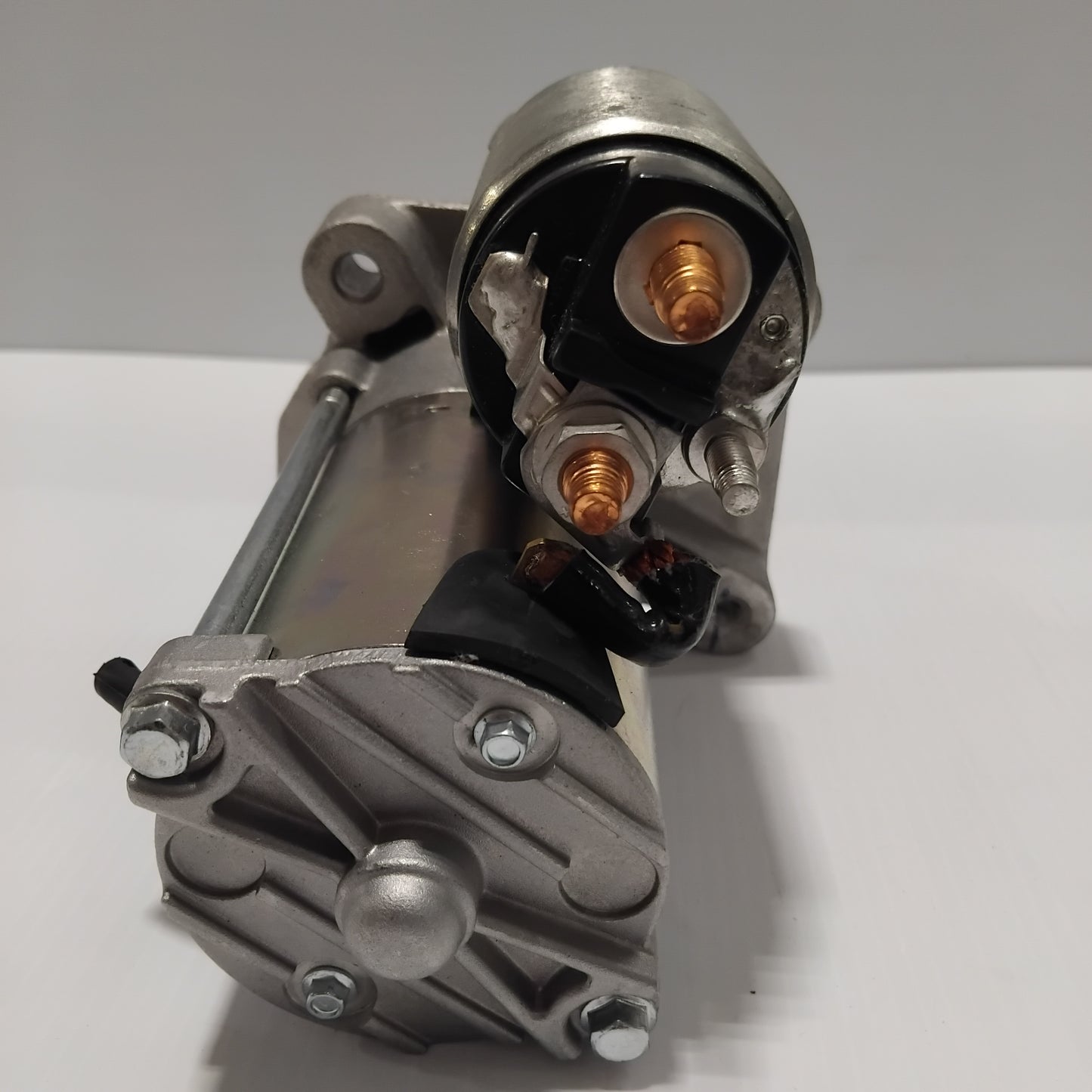 Genuine Starter Motor - Ford Fiesta 2001-2012 Diesel 1.6 | 1762873