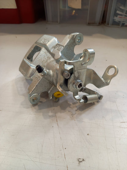 Genuine Mitsubishi Nla Caliper Kit,Rr Brake,Rh | VP13350R